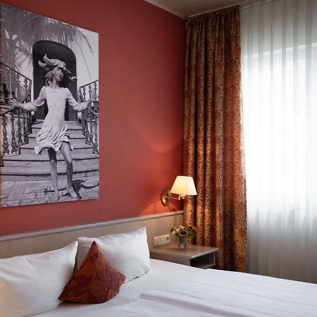 אדלסדורף Landhotel 3Kronen מראה חיצוני תמונה