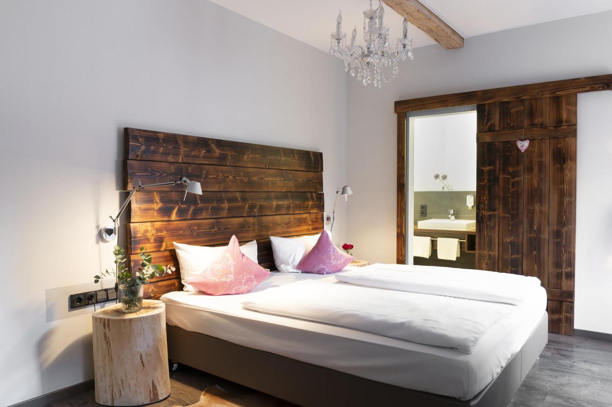אדלסדורף Landhotel 3Kronen מראה חיצוני תמונה