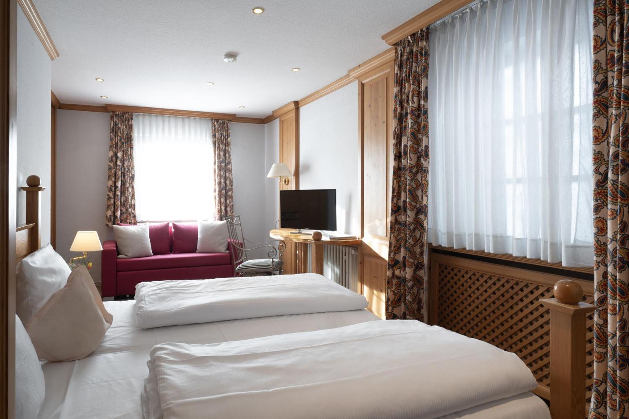 אדלסדורף Landhotel 3Kronen מראה חיצוני תמונה