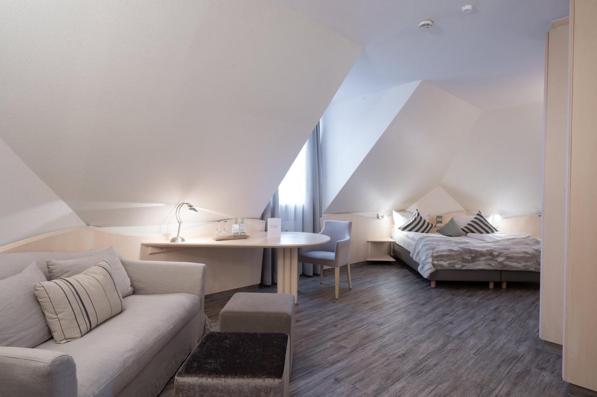 אדלסדורף Landhotel 3Kronen מראה חיצוני תמונה